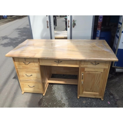 BÀN LÀM VIỆC GỖ CAO SU 1M4